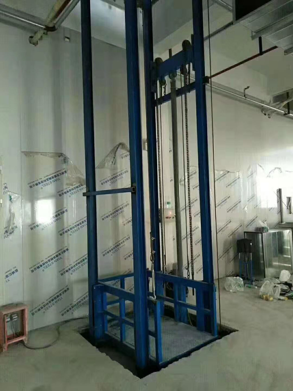 Guide Rail Cargo Lift — 1 Ton, Double Column Single Cylinder, 3m Lift Height